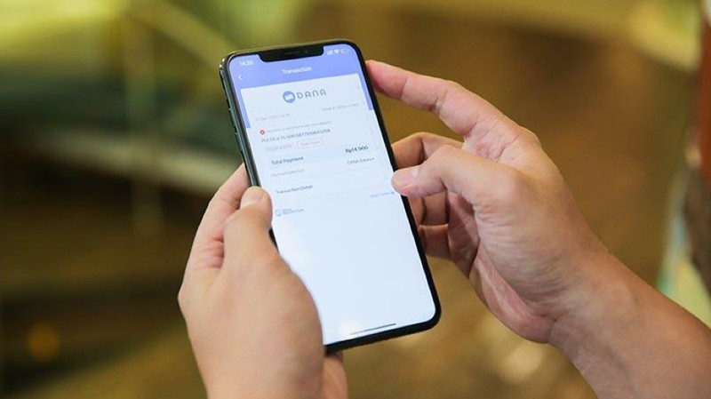 Bank Indonesia (BI) resmi menetapkan kenaikan batas nilai saldo yang dapat disimpan pada uang elektronik registered dan batas nilai transaksi bulanan