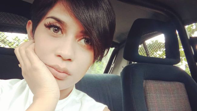 Karen Pooroe mengaku mendapatkan teror dan ancaman lewat media sosial usai mewawancarai dua korban kekerasan seksual Julianto Eka Putra.