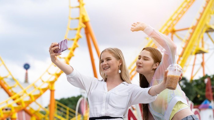 Nggak Perlu Overthinking, Liburan Seru Bisa Hemat Juga Kok!