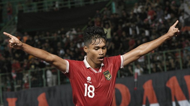 Shin Tae Yong memiliki standar tinggi bersama Timnas Indonesia U-19, yaitu memanggil pemain yang bisa bermain di banyak posisi atau multiposisi.