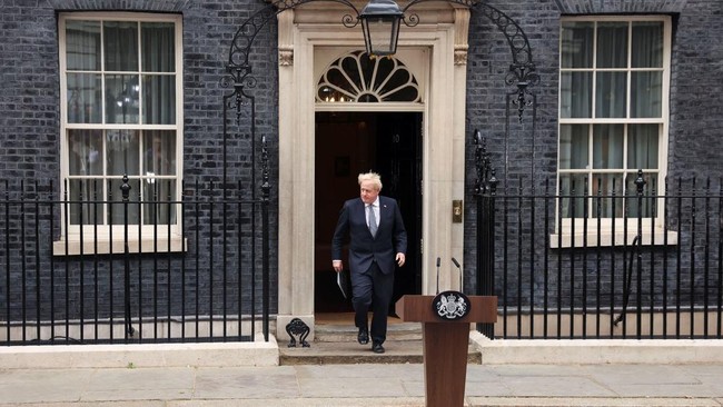 Boris Johnson disebutkan ingin kembali menjadi perdana menteri Inggris setelah Liz Truss memutuskan mengundurkan diri.