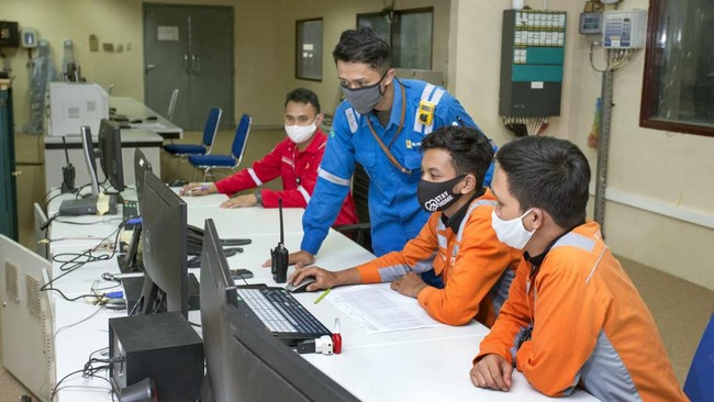PT PLN berkomitmen melakukan transformasi untuk menjawab berbagai tantangan zaman menuju perusahaan energi masa depan yang mampu bertahan dalam segala kondisi.