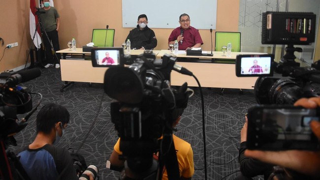 Presiden Aksi Cepat Tanggap (ACT) Ibnu Khajar menghadiri pemeriksaan di Badan Reserse Kriminal (Bareskrim) Polri hari ini.