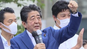 Shinzo Abe Tewas Ditembak, Bagaimana Pengamanan Eks Pejabat Jepang?