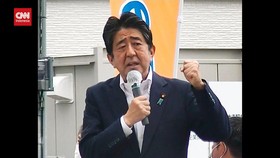 VIDEO: Eks PM Jepang Shinzo Abe Meninggal Dunia Usai Ditembak