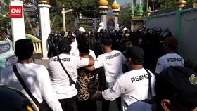 VIDEO: Detik-Detik Polisi Tangkap MSAT Hingga Ricuh