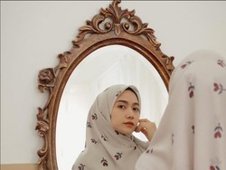 Tutorial Hijab Segi Empat Simpel dan Mudah Dipakai untuk Idul Adha 2022