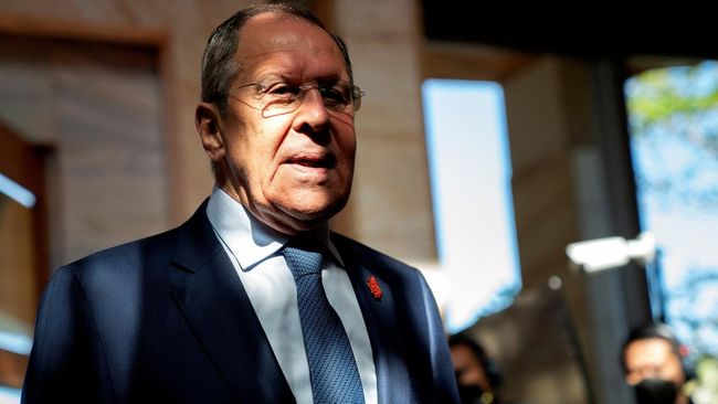 Wakili Putin, Menlu Lavrov Tiba di Bali