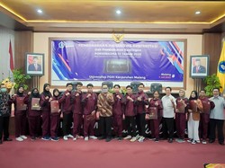 Harumkan Nama Universitas, Unikama Apresiasi Mahasiswa Berprestasi