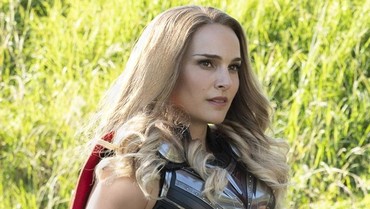 img-title Suami Keciduk Selingkuh, Ini Alasan Natalie Portman Ogah Cerai