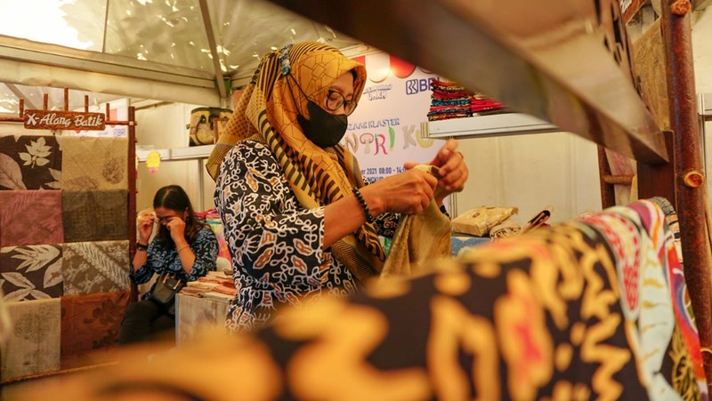 Berdasarkan riset dari Badan Riset dan Inovasi Nasional terkait penyaluran KUR di masa pandemi Covid-19