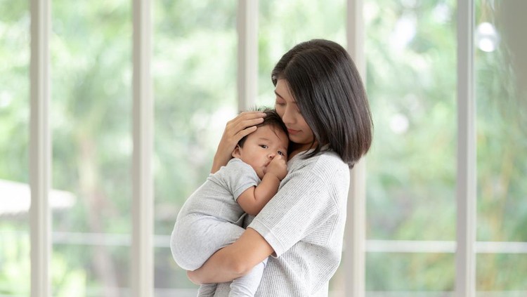 bayi yang sering digendong disebut 'bau tangan' mitos atau fakta