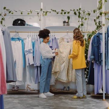 img-title 4 Cara Mudah Memulai Gaya Hidup Slow Fashion Agar Lebih Hemat