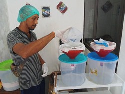 Bisnis Minyak Kelapa di Denpasar Raup Untung Rp 6 Juta Per Bulan