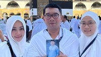Unggah Foto Eril Simulasi Haji saat TK, Atalia: Tunai Sudah Rukun Islammu..