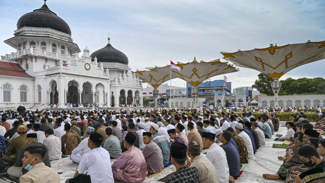 Pemerintah diminta tak buat kebijakan gaduh soal potensi perbedaan ibadah salat Hari Raya Iduladha 1444 H dengan Muhammadiyah.