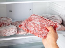 Hukum Menyimpan Daging Kurban Terlalu Lama