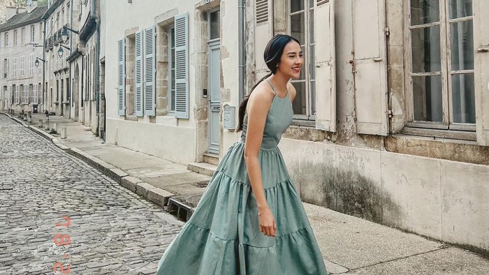 5 Gaya Kasual Anya Geraldine yang Stylish dan Mencuri Perhatian