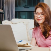 Ini 7 Kebiasaan Perempuan yang Memiliki Kecerdasan Emosional Tinggi, Ada yang Sering Kamu Lakukan?