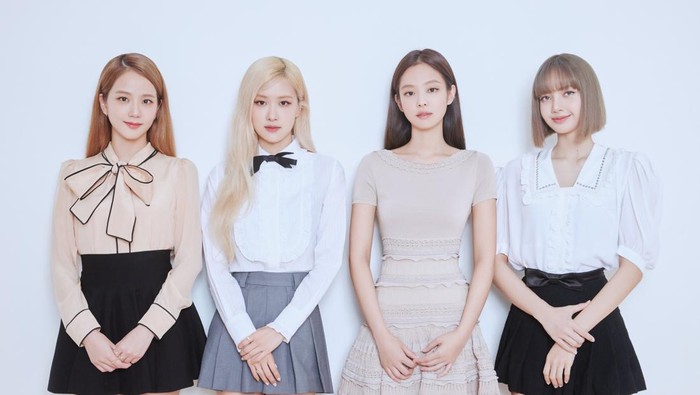 Rahasia Kecantikan Member BLACKPINK yang Selalu Tampil Glowing dan Memesona, Nggak Susah Kok! Rahasia Kecantikan Member BLACKPINK yang Selalu Tampil Glowing dan Memesona, Nggak Susah Kok!