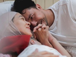 Dian Ayu Melahirkan Anak Ketiga di Hari Idul Adha
