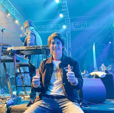 Mulan Jameela Satu Panggung dengan Maia, Kehadiran El Rumi Bikin Salfok