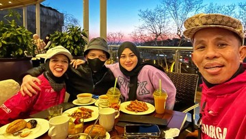 MOMEN PERTEMUAN AUREL DAN MERTUA DI TURKI