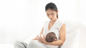 POSISI DAN PELEKATAN MENYUSUI BAYI YANG TEPAT