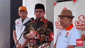 PKS Potong Sapi Anies Seberat 2 Ton