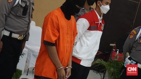 Polisi Buru Sindikat Ekshibisionis Pamer Kelamin Melalui Video Call WA
