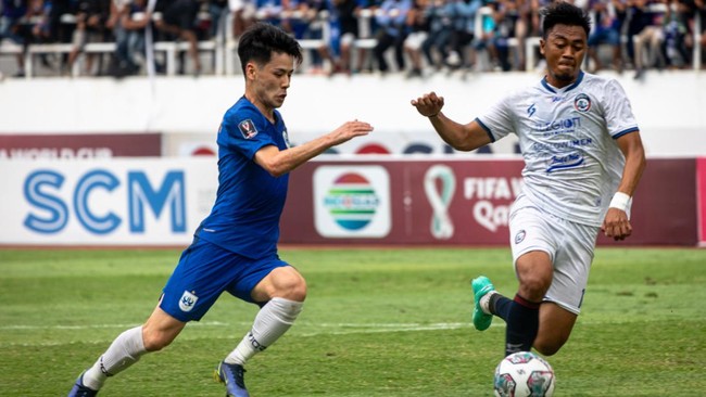 Dewa United kalah 2-3 dari PSIS Semarang pada pekan ke-24 Liga 1 2022/2023 di Stadion Jatidiri, Semarang, Senin (13/2).