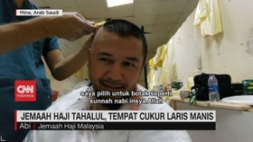 VIDEO: Jemaah Haji Tahallul, Tempat Cukur Laris Manis