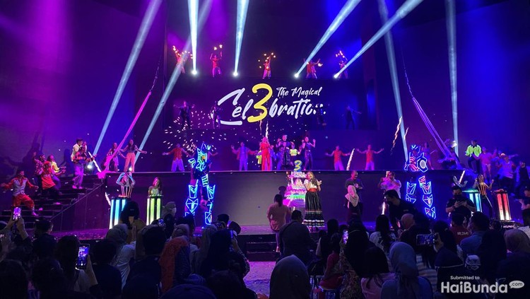 Trans Studio Cibubur Perayaan ulang tahun ketiga Trans Studio Cibubur