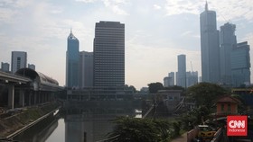 Dinas Lingkungan Hidup (DLH) DKI Jakarta membeberkan sejumlah faktor yang menjadi penyebab kualitas udara Jakarta memburuk. Salah satunya adalah meningkatnya aktivitas pencemaran emisi gas yang berasal dari sumber bergerak maupun tidak bergerak. Seni