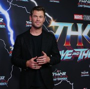 Bertubuh Kekar dan Bugar, Ternyata Chris Hemsworth Rajin Ngemil Ini Selama Syuting Thor!