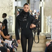 Prediksi Tren Fashion Musim Semi 2023 dari Koleksi Terbaru Alaia