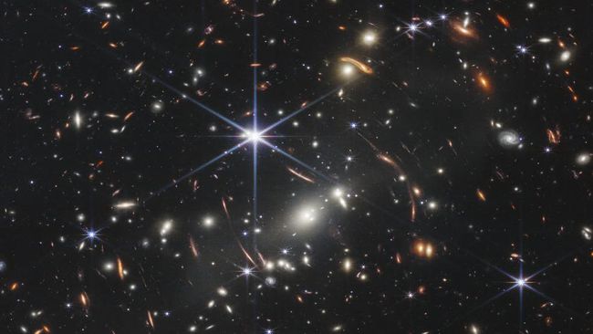 Para ahli dari Kanada menemukan Sparkler Galaxy yang merupakan rumah klaster globular.