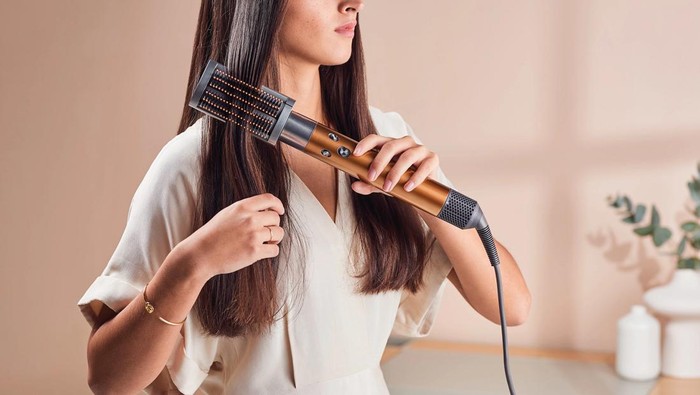 Kenalan dengan Dyson Airwrap Multi-styler, Hair Tool Baru yang Menata Rambut Lebih Cepat dan Tanpa Panas Eskstrem Kenalan dengan Dyson Airwrap Multi-styler, Hair Tool Baru yang Menata Rambut Lebih Cepat dan Tanpa Panas Eskstrem
