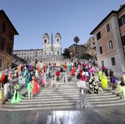 Dior Minta Ganti Rugi Rp1,5 Miliar Kepada Valentino Gara-gara Acara Fashion Show