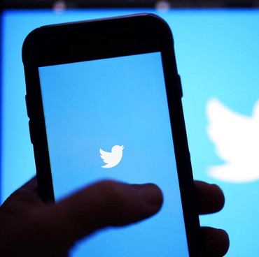 YouTuber-Jurnalis Inggris Digeruduk Netizen Indonesia gegara Ejek Batik di G20