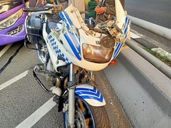 Tabrakan di Tol Dalkot, Moge Patwal Polisi dan Paspampres Ringsek