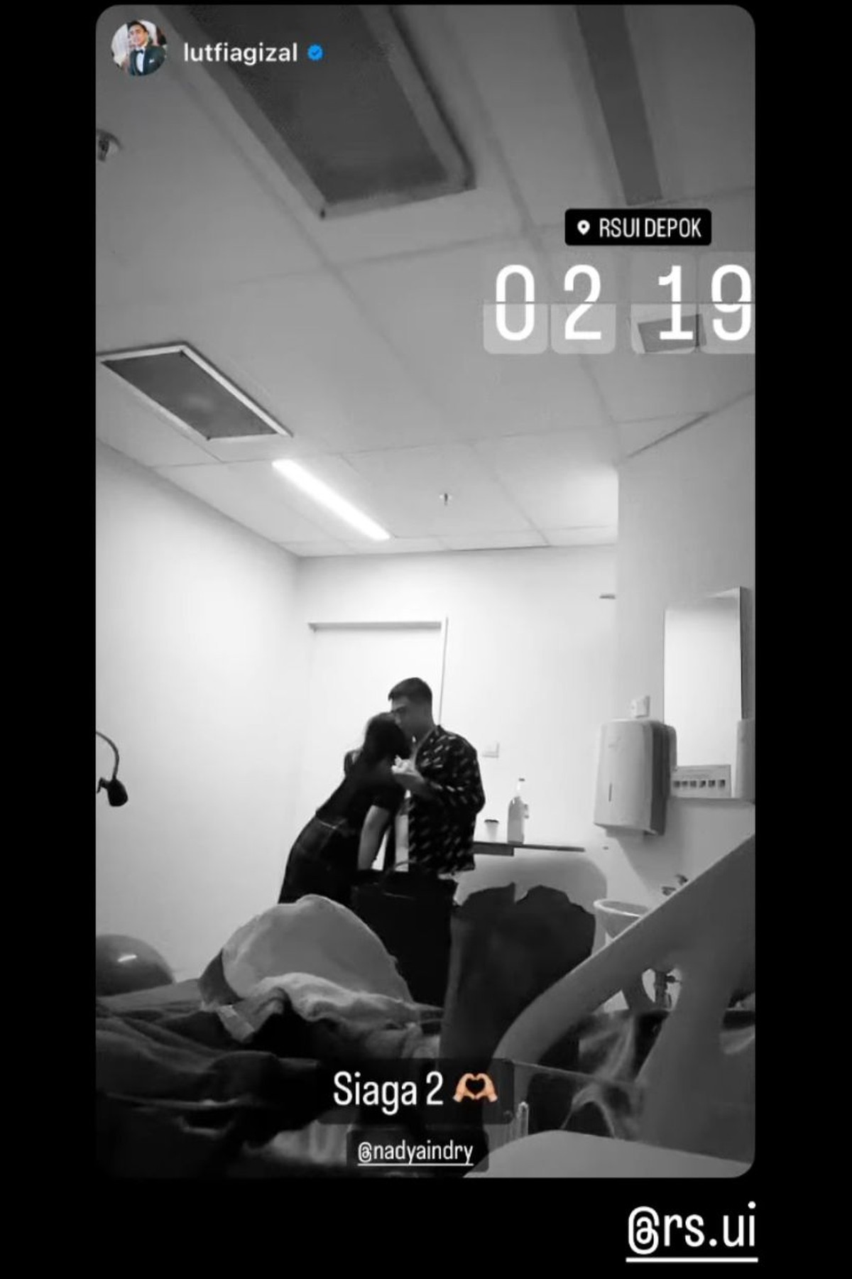 Momen Istri Lutfi Agizal Melahirkan