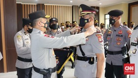 Kapolda Lantik Kapolres Maluku Tengah Baru Usai Skandal Foto Polwan