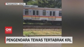 VIDEO: Pengendara Tewas Tertabrak KRL