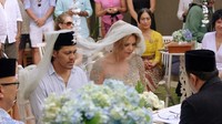 7 Potret Pernikahan Mayky Wongkar dan Bule Australia Usai 2 Tahun Ditinggal Ria Irawan