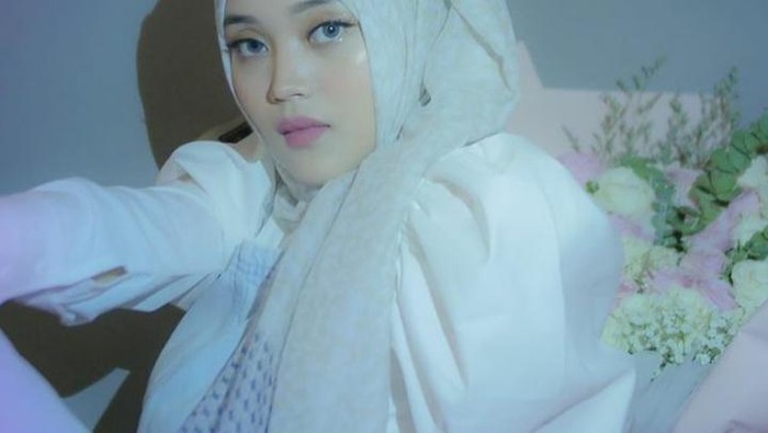 Mengenal Kepribadian Putri Delina Lewat Zodiaknya, Si Santai tapi Keras Kepala!