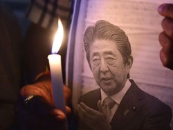 Shinzo Abe Dimakamkan, Ribuan Orang Beri Penghormatan Terakhir