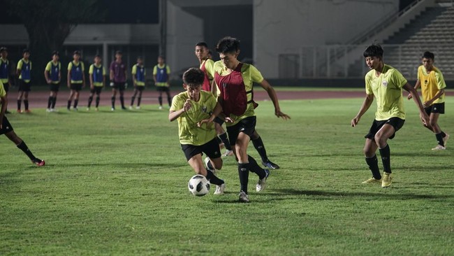Timnas Indonesia U-16 akan melawan Filipina pada pertandingan perdana Piala AFF U-16 2022 dan berikut jadwal siaran langsungnya.