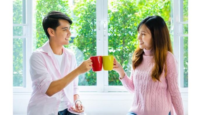5 Tanda Pasangan adalah Orang yang Tepat Buat Kamu Menurut Ahli, Cek Dulu Ciri-ciri Ini! 5 Tanda Pasangan adalah Orang yang Tepat Buat Kamu Menurut Ahli, Cek Dulu Ciri-ciri Ini!