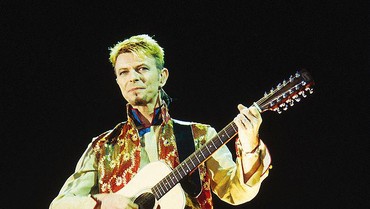 img-title Ini Dia Jadwal Rilis Film Dokumenter David Bowie 'Moonage Daydream'